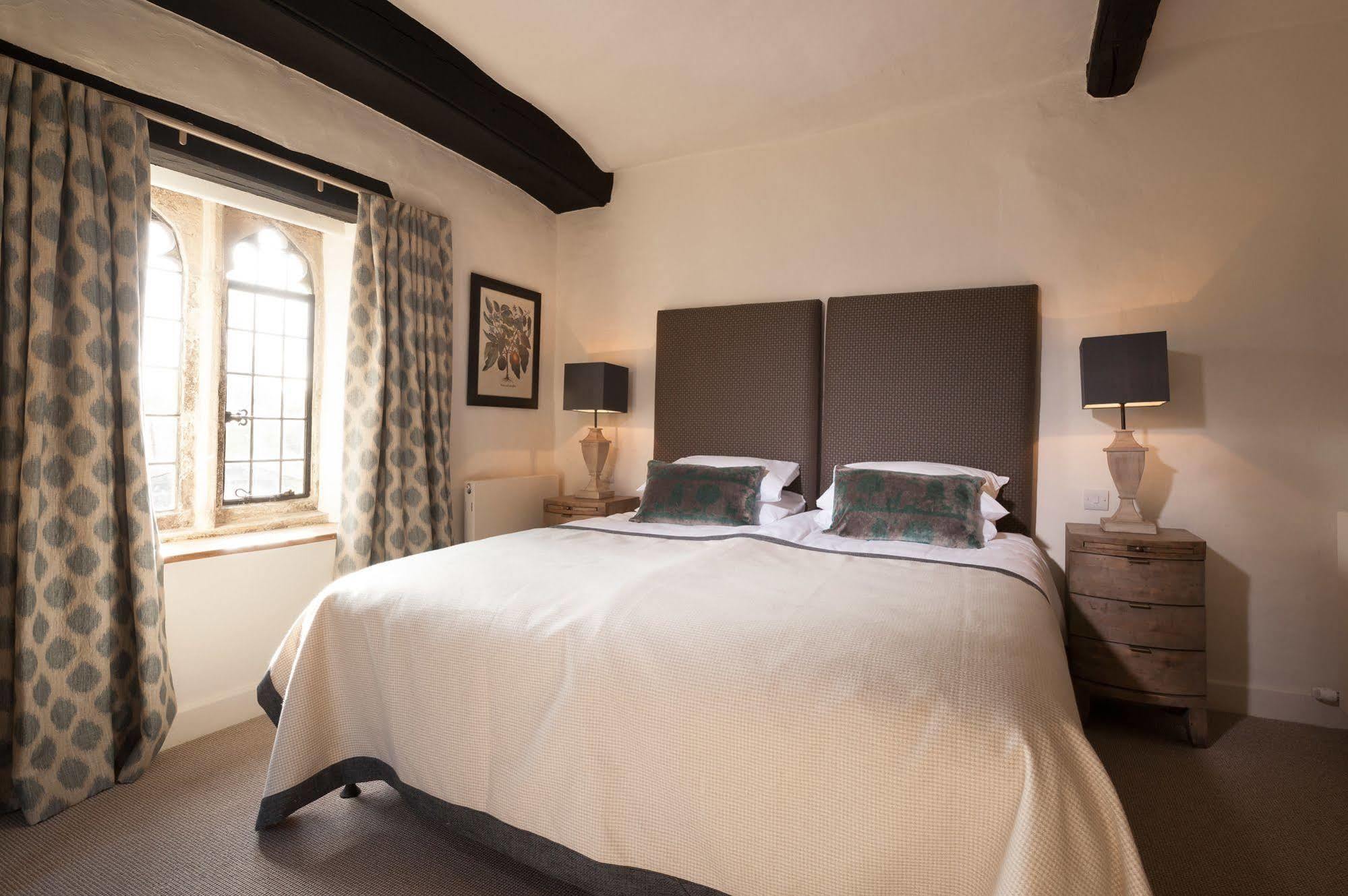 Hotel The Crown Shipton under Wychwood Exterior foto