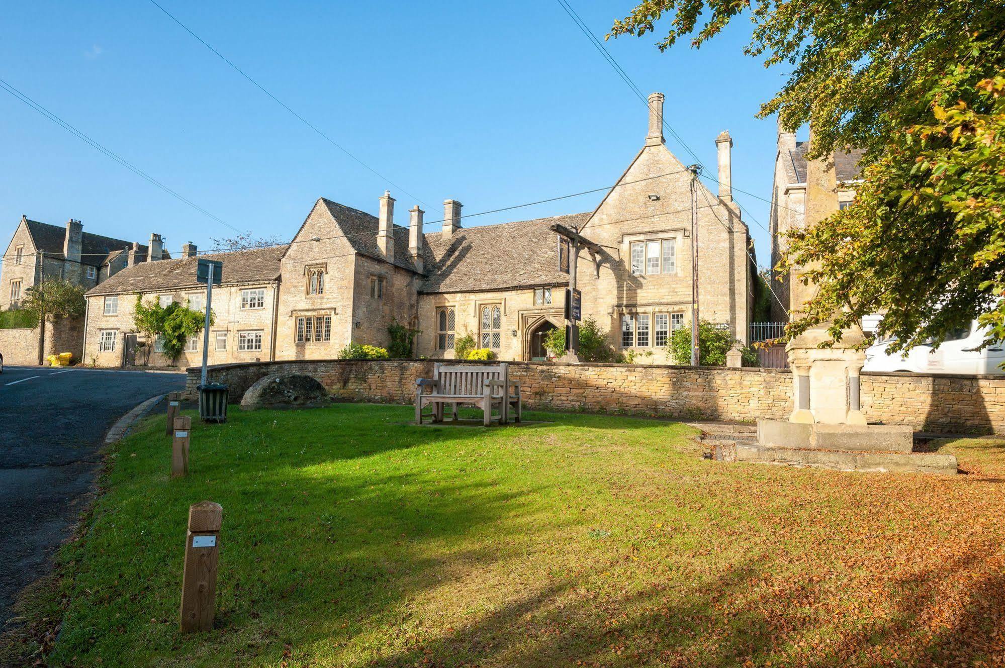 Hotel The Crown Shipton under Wychwood Exterior foto